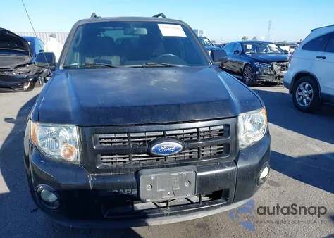 2010 Ford Escape Xlt from USA, damaged, VIN 1FMCU0DGXAKD21912